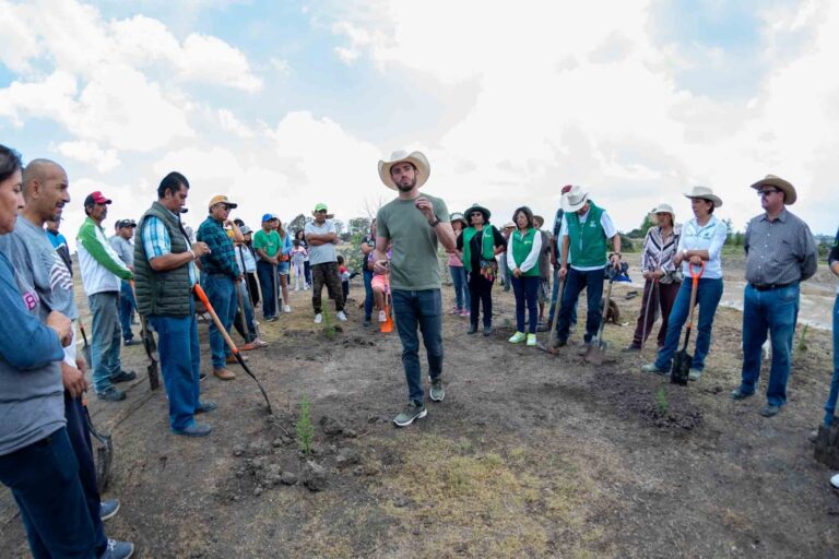 Paga el PVEM con la reforestación de un árbol por cada voto en el Edomex