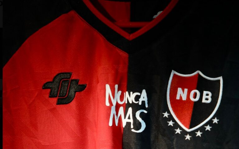 0a190f2d53f5452a883486fc5bc0e1d3