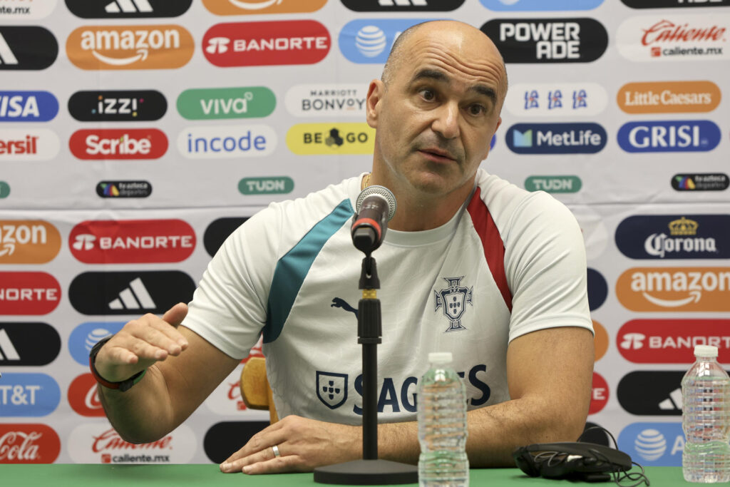 Roberto Martínez dice que enfrentarse a México será un gran reto