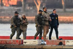 41f64be15baf445fa4de45e471076db8