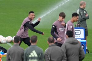 4b98cd2bd11f462b9f3ac4c3f5dd4624