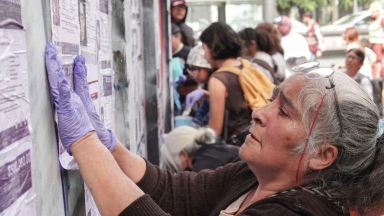 5c2d3c4d4b684493954303faf8e37e91