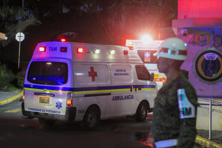 Un número indeterminado de muertos y 83 heridos en accidente de avión militar colombiano