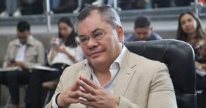 b1e226e1b38a42b6878cc1ff6d38b0c5