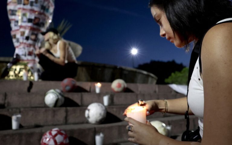 e04bcce768424bafafe444836f1925e3