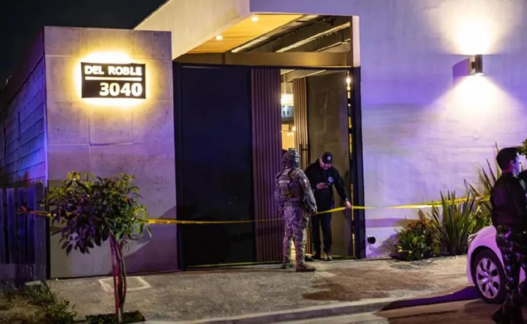 e8583a46679f4c41b6c2c4ca3ba74344