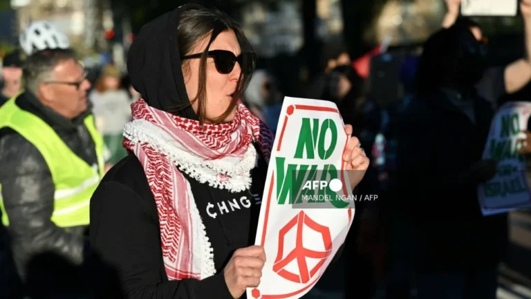 02d1bb00d36b4e9f8e3dad293e9f1bc9