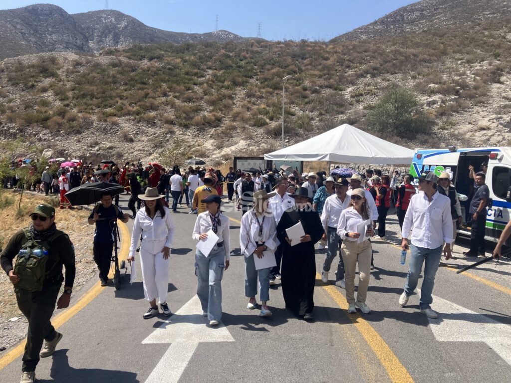 7c93a57abad54a599d9f281414238747