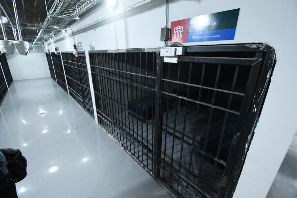 c03b2bd172d64bba8b0d21e6edf4cf69